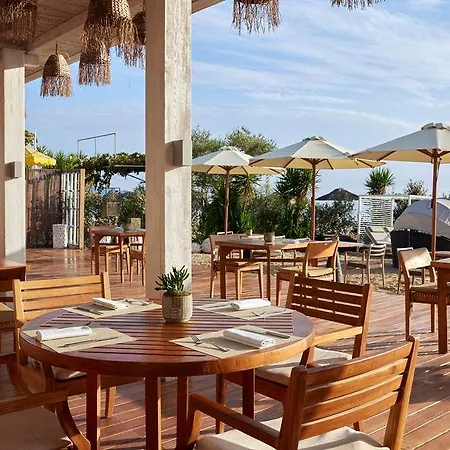 מלון Angsana Corfu 5*
